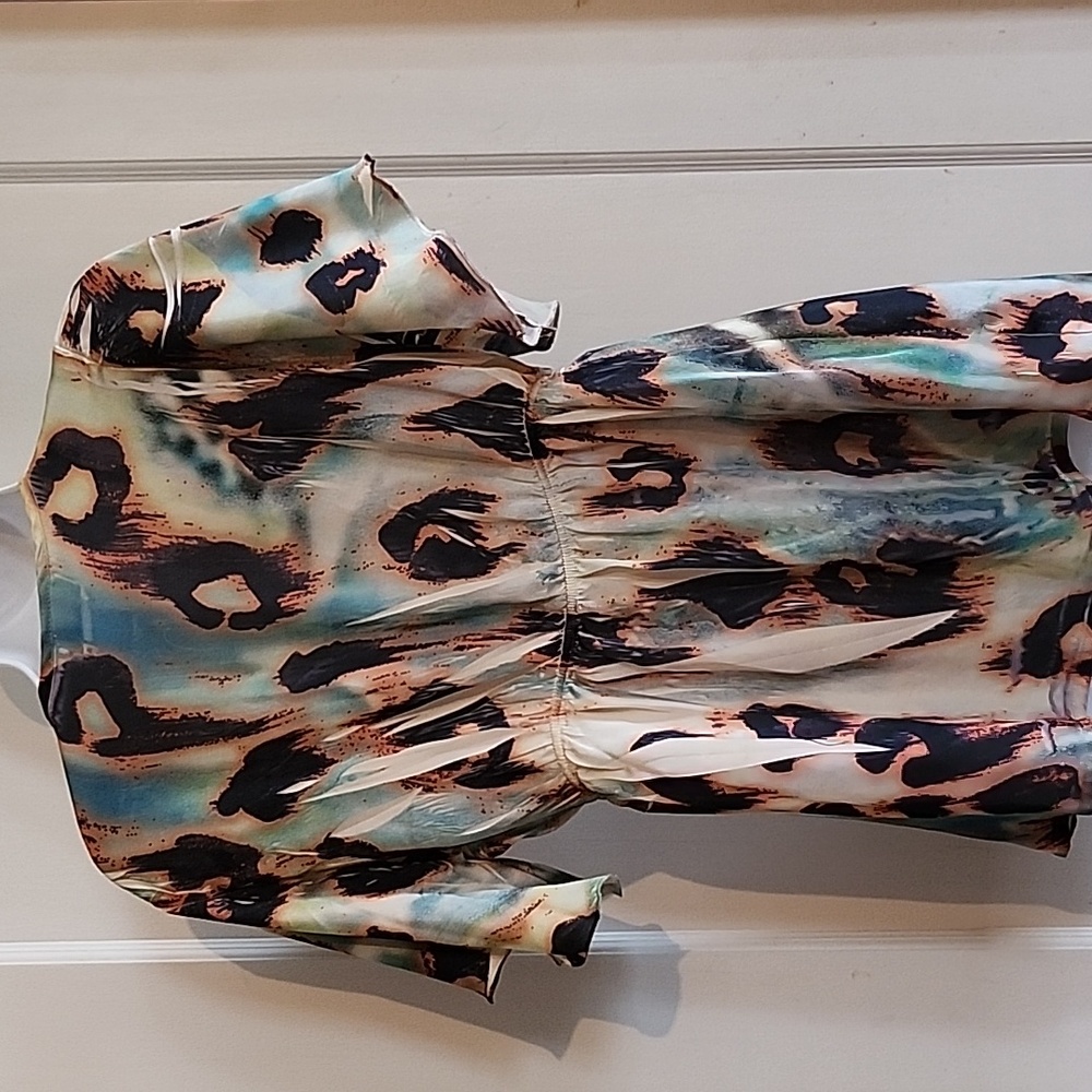Pretty Good Pullover Blouse - Picture 2 of 3